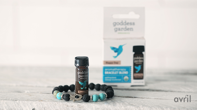 Les bracelets et melanges d huiles essentielles de Goddess Garden Avril Magazine