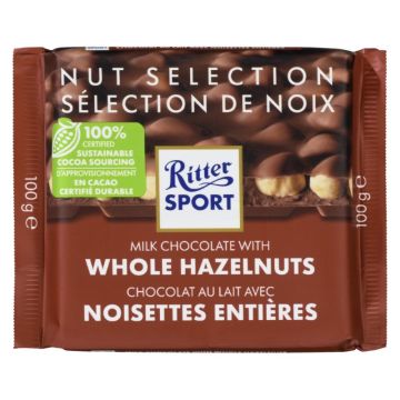 Chocolat au lait avec noisettes entières