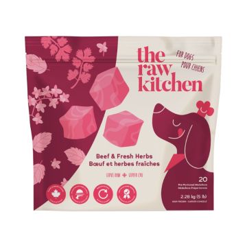 Nourriture fraîche pour chien bœuf et herbes fraiches pour chien