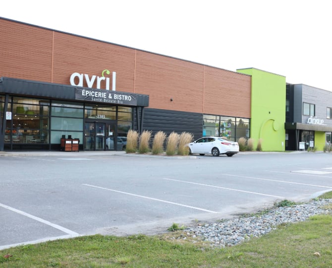 Avril Store in Magog