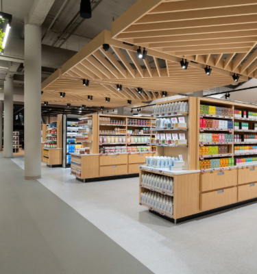 Magasin Avril Québec Ste-Foy intérieur