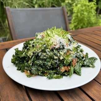 Salade de kale style César